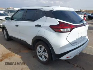 2023 Nissan Kicks S z VIN 3N1CP5BV4PL571134, wystawiony jako IAAI lot #41895869 z przebiegiem 25 128 mil mil oraz . Historia ofert i sprzedaży dostępna na DreamBid. Obrazek 3.