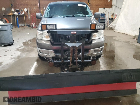 2004 Ford F-150 XL with VIN 1FTRF14W64NB86078, listed as a Copart auction lot 47016825 with 133,716 mi miles and Clean Title. Bid and sale history available at DreamBid. Image 5.