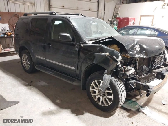 2012 Nissan Pathfinder SV with VIN 5N1AR1NB8CC633788, listed as a IAAI auction lot 41476990 with 167,444 mi miles. Bid and sale history available at carsss.com. Image 1.