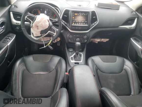 2018 Jeep Cherokee Trailhawk with VIN 1C4PJMBX4JD598441, listed as a Copart auction lot 48674665 with 71,683 mi miles and Clean Title. Bid and sale history available at DreamBid. Image 8.