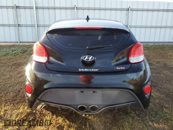 2016 Hyundai Veloster Turbo with VIN KMHTC6AE1GU257488, listed as a Copart auction lot 39705634 with 52,334 mi miles. Bid and sale history available at carsss.com. Image 6.