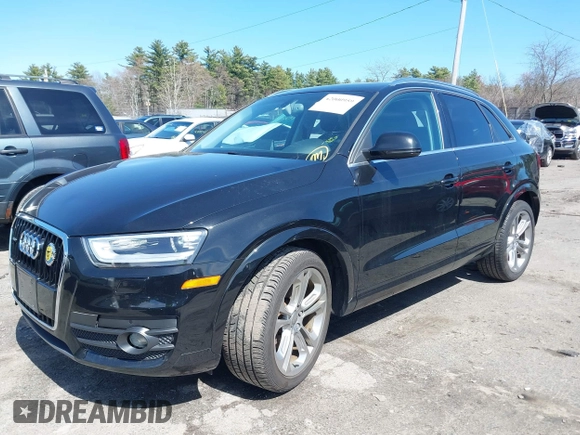 2015 Audi Q3 Premium Plus z VIN WA1EFCFS8FR008411, wystawiony jako IAAI lot #42000959 z przebiegiem 54 840 mil mil oraz . Historia ofert i sprzedaży dostępna na DreamBid. Obrazek 17.