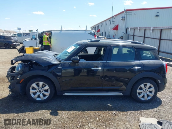 2019 MINI Countryman Cooper с VIN WMZYV5C50K3F57360, выставлен на аукционе IAAI как лот 42544175 с пробегом 92 939 миль миль и . История ставок и продаж доступна на DreamBid. Изображение 15.