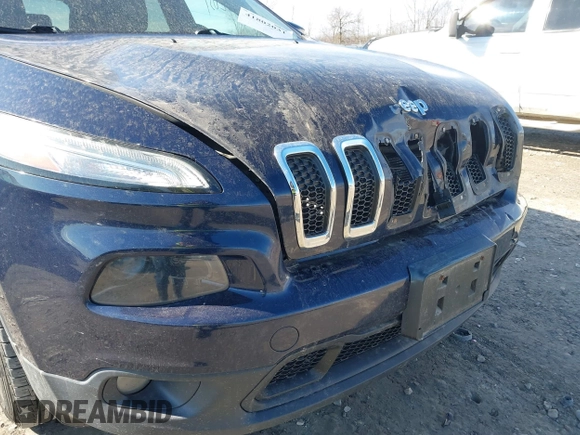 2014 Jeep Cherokee Latitude z VIN 1C4PJMCS6EW145810, wystawiony jako IAAI lot #41802031 z przebiegiem 143 358 mil mil oraz . Historia ofert i sprzedaży dostępna na DreamBid. Obrazek 17.