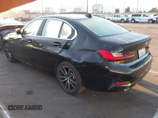 2019 BMW 3 Series 330i с VIN WBA5R1C52KAJ98373, выставлен на аукционе IAAI как лот 41555608 с пробегом 61 676 миль миль и . История ставок и продаж доступна на DreamBid. Изображение 3.