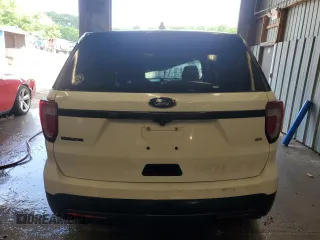 2017 Ford Police Interceptor Utility с VIN 1FM5K8AR6HGD13595, выставлен на аукционе Copart как лот 61928875 с пробегом Не указан миль и Списание • Salvage title. История ставок и продаж доступна на DreamBid. Изображение 6.