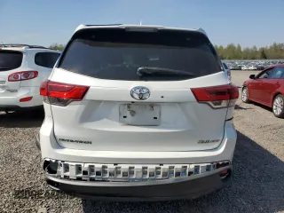 2019 Toyota Highlander SE z VIN 5TDJZRFH1KS629231, wystawiony jako Copart lot #54161975 z przebiegiem 218 689 mil mil oraz Szkoda całkowita • Salvage title. Historia ofert i sprzedaży dostępna na DreamBid. Obrazek 6.