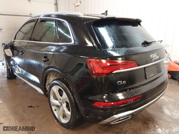 2023 Audi Q5 S line Prestige with VIN WA1FAAFY4P2063959, listed as a IAAI auction lot 41615330 with 38,991 mi miles. Bid and sale history available at carsss.com. Image 3.