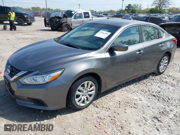 2016 Nissan Altima 2.5 S with VIN 1N4AL3AP6GN352169, listed as a IAAI auction lot 42204580 with 170,162 mi miles. Bid and sale history available at carsss.com. Image 2.