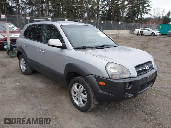 2008 Hyundai Tucson SE with VIN KM8JN72D68U762845, listed as a IAAI auction lot 41839903 with 188,546 mi miles. Bid and sale history available at carsss.com. Image 1.