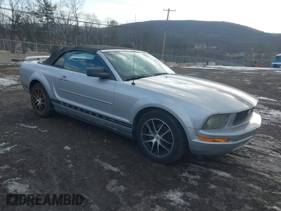 2006 Ford Mustang Standard with VIN 1ZVFT84N265143353, listed as a IAAI auction lot 41535584 with 149,857 mi miles and . Bid and sale history available at carsss.com. Image 1.