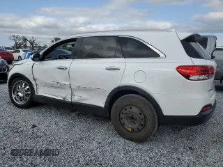 2018 Kia Sorento LX with VIN 5XYPG4A36JG367832, listed as a Copart auction lot 52504895 with 40,281 mi miles and Salvage Title. Bid and sale history available at carsss.com. Image 2.
