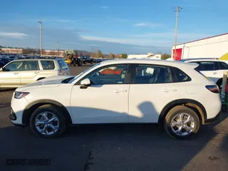 2023 Honda HR-V LX with VIN 3CZRZ2H33PM737623, listed as a IAAI auction lot 41026627 with 20,844 mi miles. Bid and sale history available at carsss.com. Image 14.