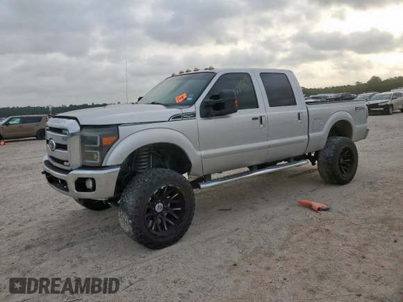 2011 Ford F-250 XL z VIN 1FT7W2BTXBEA89677, wystawiony jako Copart lot #55258135 z przebiegiem 285 071 mil mil oraz Czysty tytuł • Clean title. Historia ofert i sprzedaży dostępna na DreamBid. Obrazek 1.