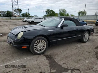 2005 Ford Thunderbird Deluxe z VIN 1FAHP60A25Y103624, wystawiony jako Copart lot #58043635 z przebiegiem 121 881 mil mil oraz Tytuł czysty. Historia ofert i sprzedaży dostępna na DreamBid. Obrazek 1.