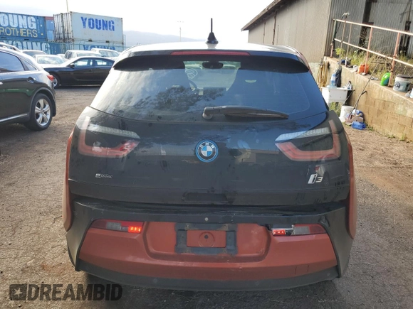 2015 BMW i3 z VIN WBY1Z2C52FV286652, wystawiony jako Copart lot #44427624 z przebiegiem 64 672 mil mil oraz Czysty tytuł • Clean title. Historia ofert i sprzedaży dostępna na DreamBid. Obrazek 6.