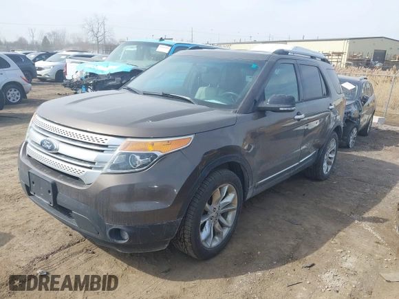 2015 Ford Explorer XLT with VIN 1FM5K8D85FGA50239, listed as a IAAI auction lot 41810692 with 120,497 mi miles and . Bid and sale history available at carsss.com. Image 17.