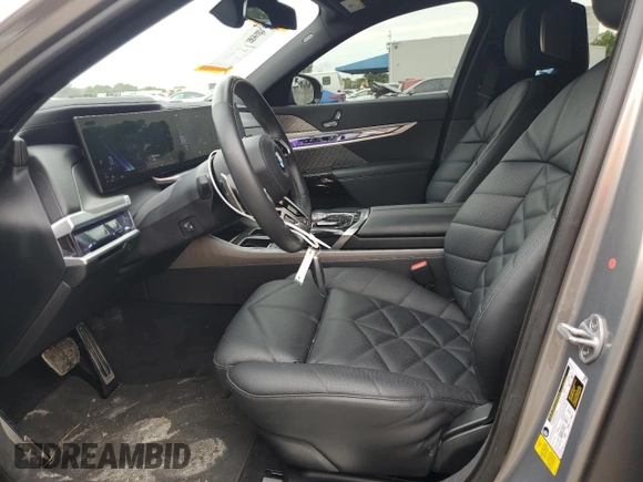 2023 BMW 7 Series 740i with VIN WBA23EH09PCM55128, listed as a Copart auction lot 82154523 with 21,475 mi miles and . Bid and sale history available at DreamBid. Image 7.