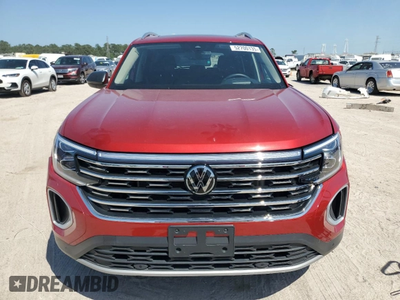 2024 Volkswagen Atlas SEL with VIN 1V2BR2CA3RC533646, listed as a Copart auction lot 52700135 with 10,498 mi miles and Salvage title. Bid and sale history available at DreamBid. Image 5.