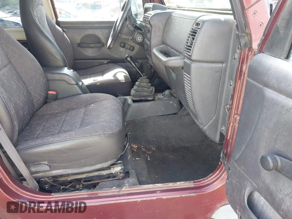 2001 Jeep Wrangler SE с VIN 1J4FA29P21P300094, выставлен на аукционе IAAI как лот 41871446 с пробегом 125 098 миль миль и . История ставок и продаж доступна на DreamBid. Изображение 5.