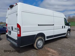 2025 Ram ProMaster Cargo Tradesman with VIN 3C6MRVJG3SE504821, listed as a IAAI auction lot 42150693 with 10,828 mi miles and . Bid and sale history available at DreamBid. Image 4.