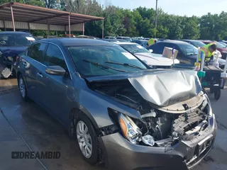 2017 Nissan Altima S z VIN 1N4AL3AP8HC499140, wystawiony jako IAAI lot #42375201 z przebiegiem 166 110 mil mil oraz . Historia ofert i sprzedaży dostępna na DreamBid. Obrazek 1.