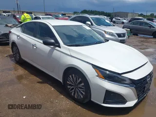 2024 Nissan Altima SV with VIN 1N4BL4DV0RN350117, listed as a IAAI auction lot 42582517 with 5,180 mi miles and . Bid and sale history available at DreamBid. Image 1.