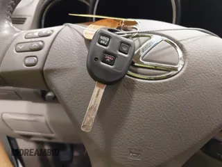 2005 Lexus RX 330 with VIN 2T2HA31U35C060236, listed as a IAAI auction lot 41872491 with 140,766 mi miles. Bid and sale history available at carsss.com. Image 11.