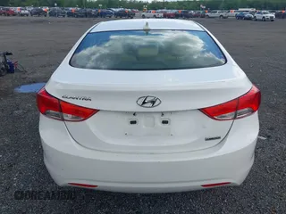 2013 Hyundai Elantra GLS с VIN 5NPDH4AEXDH431921, выставлен на аукционе IAAI как лот 42210114 с пробегом 87 770 миль миль и . История ставок и продаж доступна на DreamBid. Изображение 16.