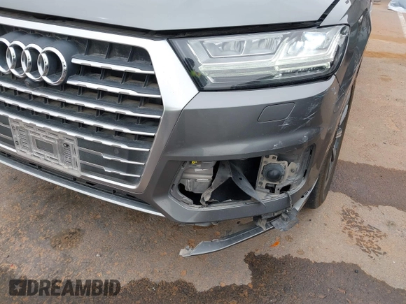 2017 Audi Q7 Premium Plus with VIN WA1LAAF7XHD037219, listed as a IAAI auction lot 41668831 with 114,444 mi miles. Bid and sale history available at carsss.com. Image 6.
