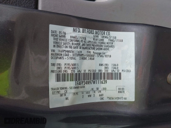 2007 Ford Focus S with VIN 1FAFP34N97W111639, listed as a IAAI auction lot 39914681 with 193,895 mi miles. Bid and sale history available at carsss.com. Image 9.