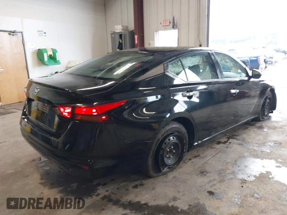 2022 Nissan Altima S z VIN 1N4BL4BV4NN375423, wystawiony jako IAAI lot #42092507 z przebiegiem 26 689 mil mil oraz . Historia ofert i sprzedaży dostępna na DreamBid. Obrazek 4.