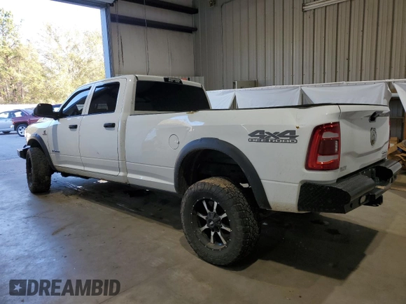 2020 Ram 2500 Tradesman z VIN 3C6UR5HL0LG240160, wystawiony jako Copart lot #88360065 z przebiegiem 76 227 mil mil oraz Szkoda całkowita • Salvage title. Historia ofert i sprzedaży dostępna na DreamBid. Obrazek 2.