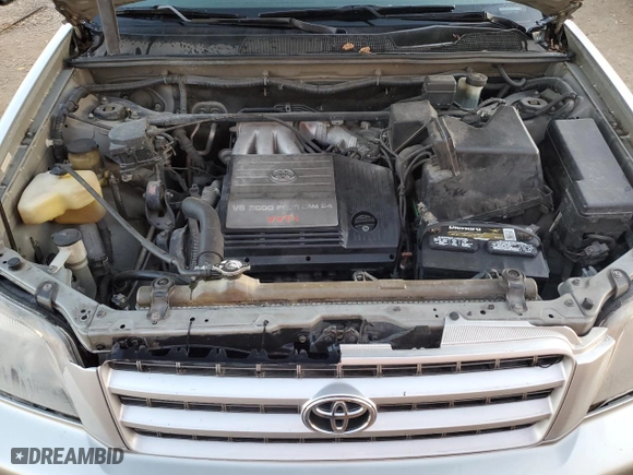 2001 Toyota Highlander with VIN JTEGF21A510028230, listed as a Copart auction lot 43652835 with 200,970 mi miles and Salvage Title. Bid and sale history available at carsss.com. Image 12.