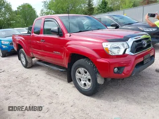 2013 Toyota Tacoma z VIN 5TFUX4EN3DX023875, wystawiony jako IAAI lot #42290073 z przebiegiem 112 303 mil mil oraz . Historia ofert i sprzedaży dostępna na DreamBid. Obrazek 1.