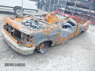 1995 Ford F-150 с VIN 1FTEX15N9SKB99892, выставлен на аукционе IAAI как лот 42370630 с пробегом Не указан миль и . История ставок и продаж доступна на DreamBid. Изображение 2.