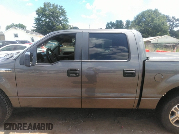 2008 Ford F-150 XLT z VIN 1FTPW12V58FC02143, wystawiony jako IAAI lot #42617372 z przebiegiem 287 750 mil mil oraz . Historia ofert i sprzedaży dostępna na DreamBid. Obrazek 14.
