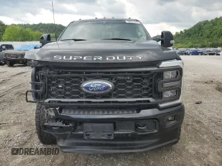 2023 Ford F-250 XL z VIN 1FT8W2BM2PED05915, wystawiony jako Copart lot #60057915 z przebiegiem 49 594 mil mil oraz Szkoda całkowita • Salvage title. Historia ofert i sprzedaży dostępna na DreamBid. Obrazek 5.