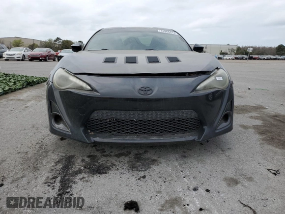 2013 Scion FR-S z VIN JF1ZNAA16D1713884, wystawiony jako Copart lot #44968414 z przebiegiem 102 977 mil mil oraz Czysty tytuł • Clean title. Historia ofert i sprzedaży dostępna na DreamBid. Obrazek 5.