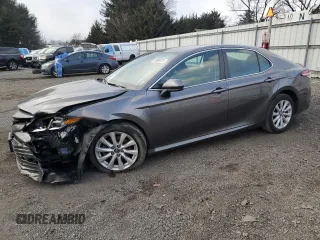 2020 Toyota Camry LE with VIN 4T1C11AK1LU903850, listed as a Copart auction lot 45966875 with 27,189 mi miles and Salvage Title. Bid and sale history available at carsss.com. Image 1.