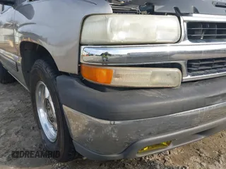 1999 Chevrolet Silverado 1500 with VIN 1GCEC14W8XZ104775, listed as a IAAI auction lot 41507939 with 252,951 mi miles. Bid and sale history available at carsss.com. Image 6.