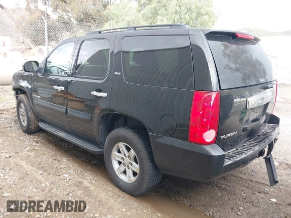 2008 GMC Yukon SLT 4SB with VIN 1GKFC13J18R118629, listed as a IAAI auction lot 41798020 with 215,760 mi miles and . Bid and sale history available at DreamBid. Image 3.