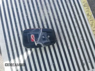 2017 Toyota Prius Two z VIN JTDKARFU0H3043350, wystawiony jako IAAI lot #41707190 z przebiegiem 145 542 mil mil oraz . Historia ofert i sprzedaży dostępna na DreamBid. Obrazek 11.