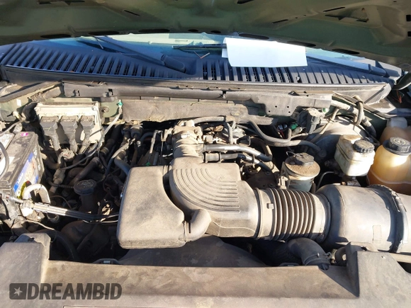 2003 Ford Expedition Eddie Bauer with VIN 1FMFU17L63LB86288, listed as a IAAI auction lot 41440181 with 232,814 mi miles. Bid and sale history available at carsss.com. Image 10.
