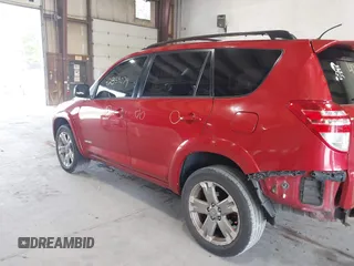 2009 Toyota RAV4 Sport с VIN JTMBF32V49D018332, выставлен на аукционе IAAI как лот 42859079 с пробегом 127 073 миль миль и . История ставок и продаж доступна на DreamBid. Изображение 19.