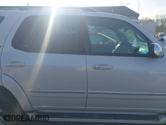 2007 Toyota Sequoia Limited with VIN 5TDBT48A87S286840, listed as a IAAI auction lot 42100819 with 304,590 mi miles and . Bid and sale history available at DreamBid. Image 13.