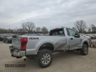 2022 Ford F-250 XL with VIN 1FTBF2B62NED30463, listed as a Copart auction lot 81874934 with 28,994 mi miles and Salvage title. Bid and sale history available at DreamBid. Image 3.