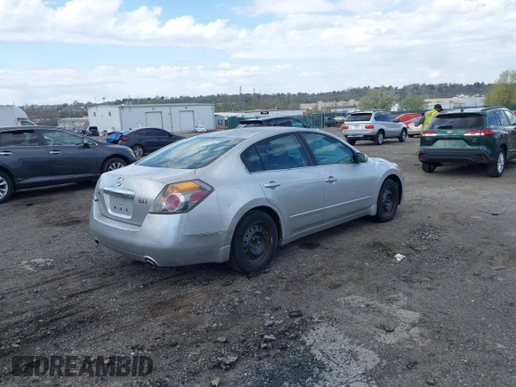 2010 Nissan Altima 2.5 S with VIN 1N4AL2AP0AN428468, listed as a IAAI auction lot 42052322 with 136,378 mi miles. Bid and sale history available at carsss.com. Image 4.