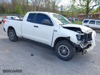 2010 Toyota Tundra 4WD Truck with VIN 5TFUY5F17AX122001, listed as a IAAI auction lot 41999716 with 107,139 mi miles. Bid and sale history available at carsss.com. Image 1.