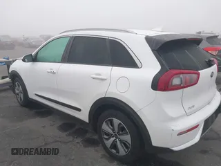 2019 Kia Niro LX with VIN KNDCB3LC3K5317579, listed as a IAAI auction lot 41670409 with 56,143 mi miles. Bid and sale history available at carsss.com. Image 14.